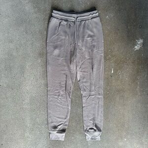 EUC Aritzia Sunday Best Baby Waffle Jogger Rocky Grey Size Extra Small